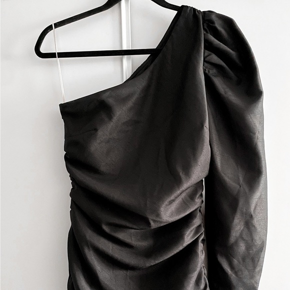 Wilfred Rhapsody Dress (BLACK) - Picture 3 of 14